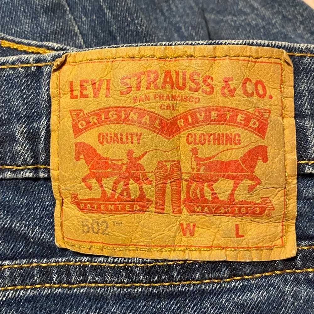 🆕NWOT👖Levi's 502 Dark Blue Relaxed Fit Jeans - Picture 3 of 9